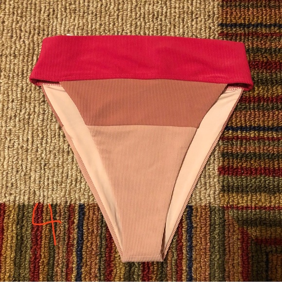 NEW Beach Riot Alexis Bottom Rouge Colorblock - Picture 2 of 3